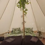 Koskentien Kotimajoitus&luxury Glamping Jämsä