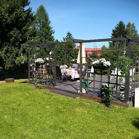 Koskentien & Luxury Glamping Apartment Jämsä