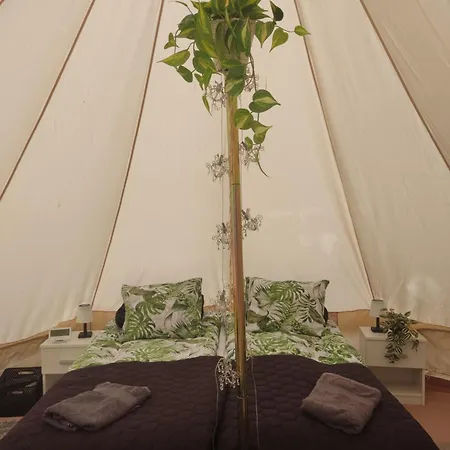 Koskentien & Luxury Glamping Jämsä