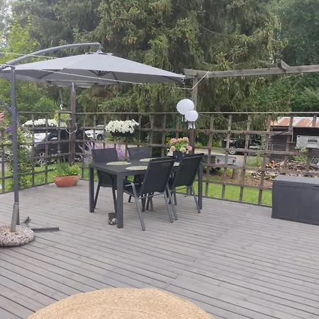 Koskentien Kotimajoitus & Luxury Glamping