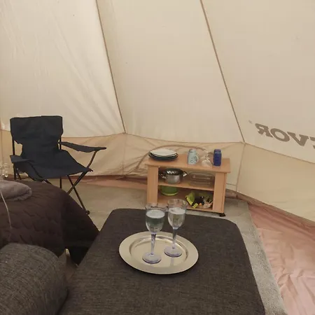 Koskentien & Luxury Glamping Apartment Jämsä