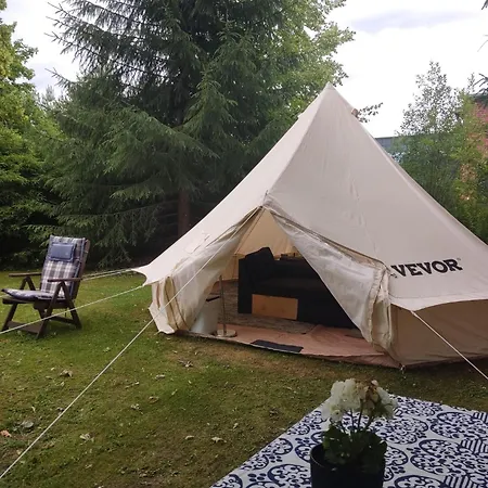 Koskentien Kotimajoitus & Luxury Glamping 아파트 Jämsä